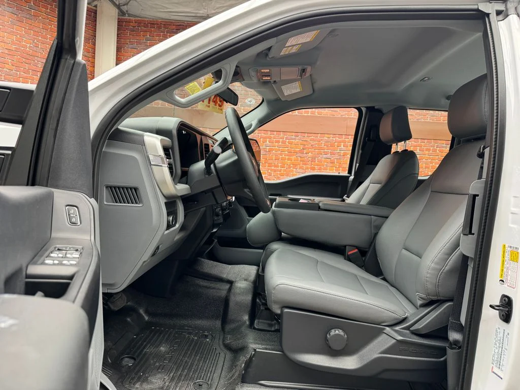 New 2026 White Ford XL image 27