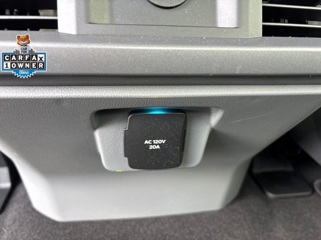 2025 Ford F-150 Lightning Flash - Photo 29
