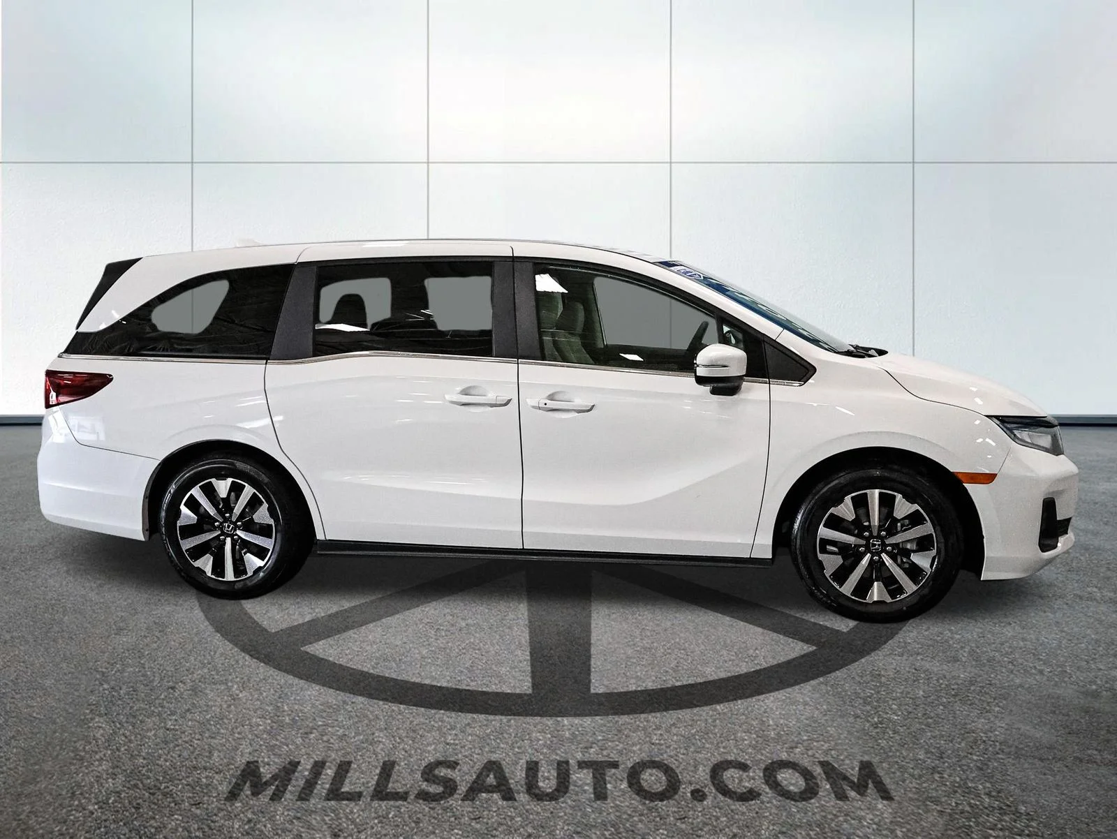 2026 Honda Odyssey EX-L - Photo 9