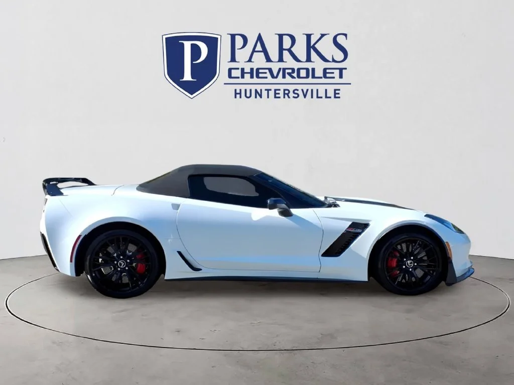 Used 2015 ARCTIC WHITE Chevrolet Z06 3LZ image 34