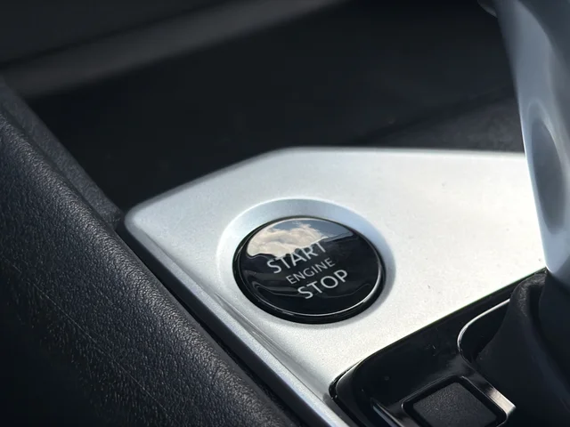 New 2026 White Nissan 2.5 SV image 30