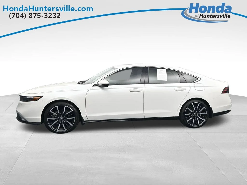 Certified Used 2024 Platinum White Pearl Honda HYBRID TRG image 5