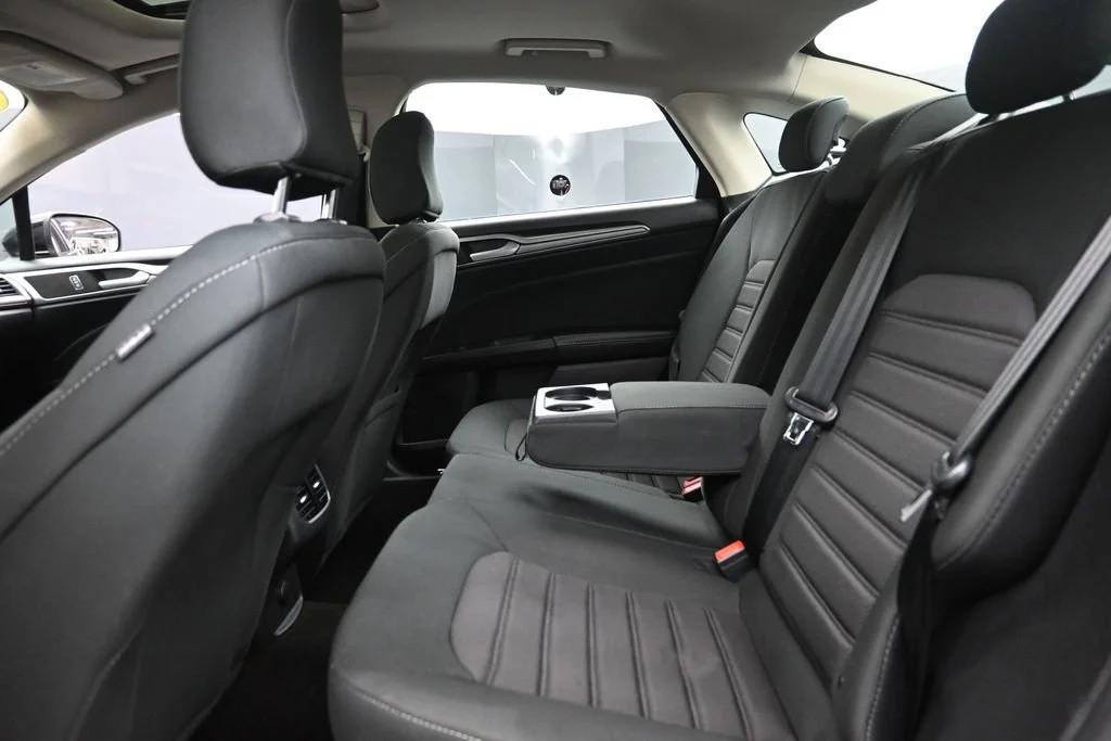 Used 2020 Black Ford SE image 13