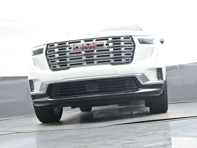 Used 2025 White GMC Denali image 37