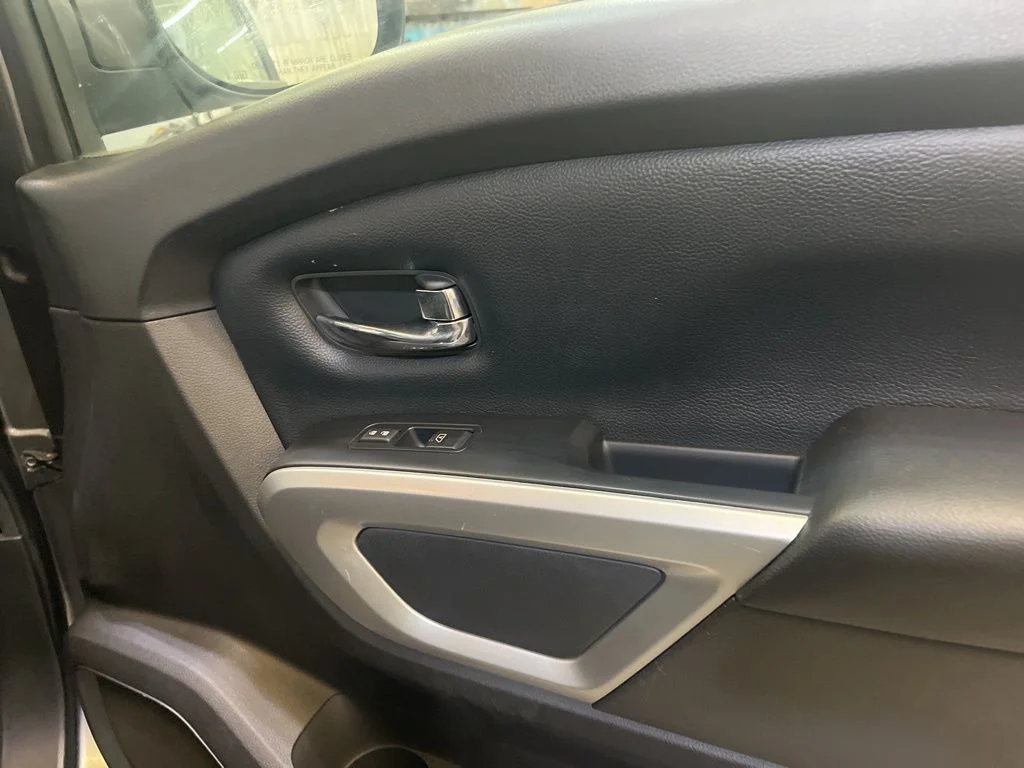 Used 2017 Gray Nissan SV image 31