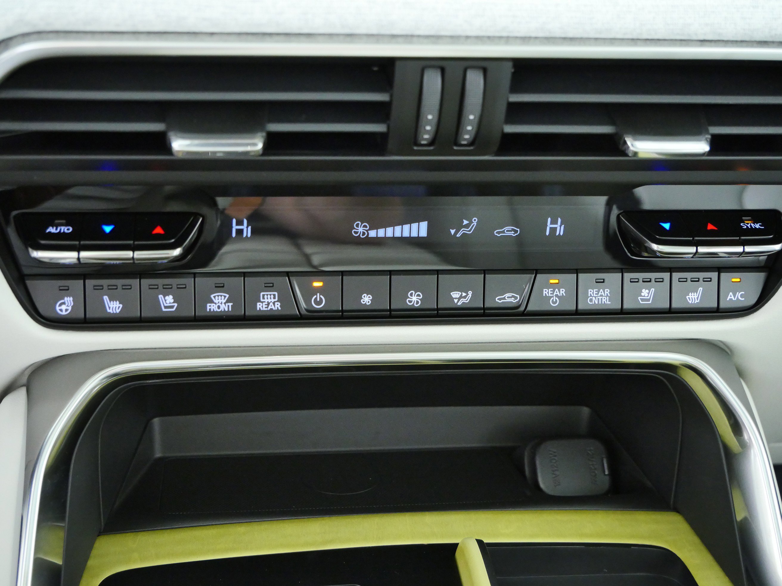 2026 Mazda CX-90 Premium Plus Package - Photo 24