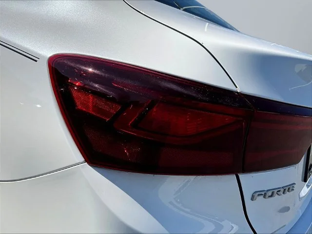 Used 2024 White Kia LXS image 25