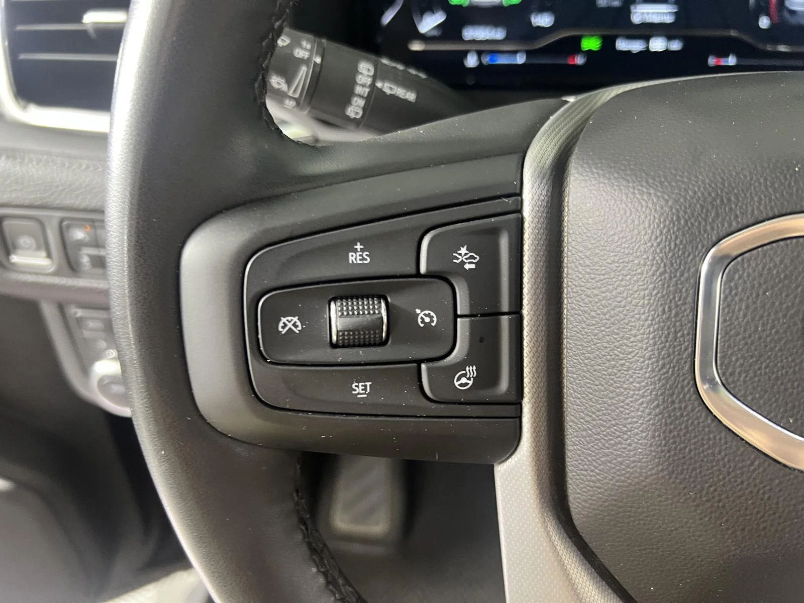 Used 2023 Onyx Black GMC Denali image 16