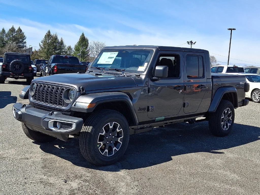 New 2026 Granite Crystal Metallic Clear-Coat Exterior Paint Jeep Sahara image 4