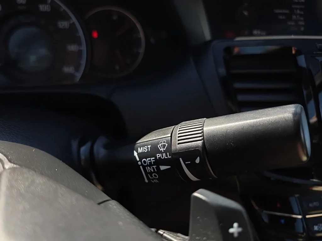 Used 2017  Honda EX-L image 26
