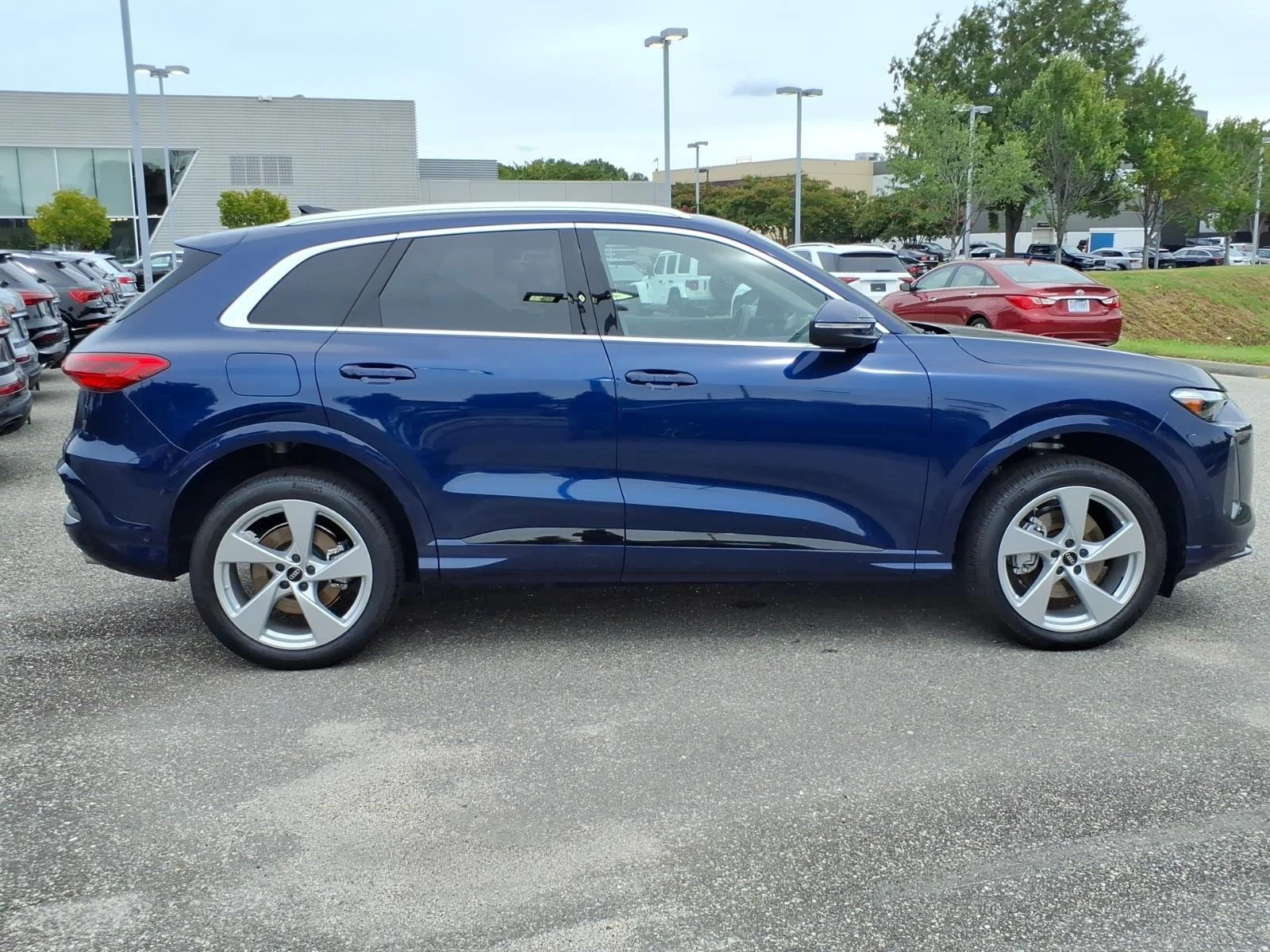 Certified Used 2025 Navarra Blue Metallic Audi Premium Plus image 7
