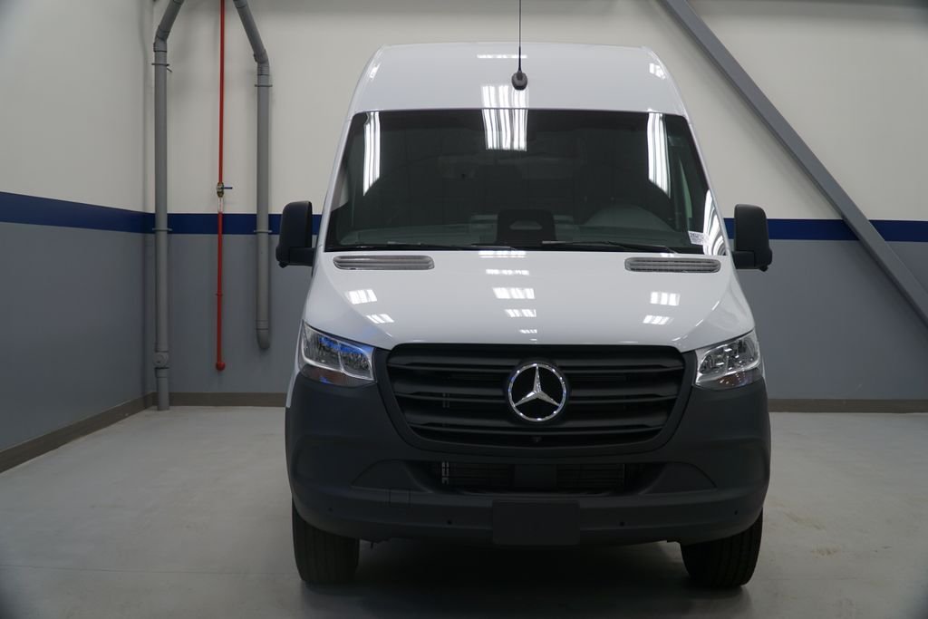 New 2026 Arctic White Mercedes-Benz Cargo 144 WB image 2