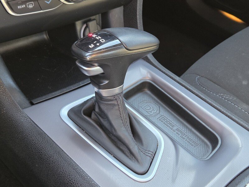 Used 2023 Black Dodge SXT image 34
