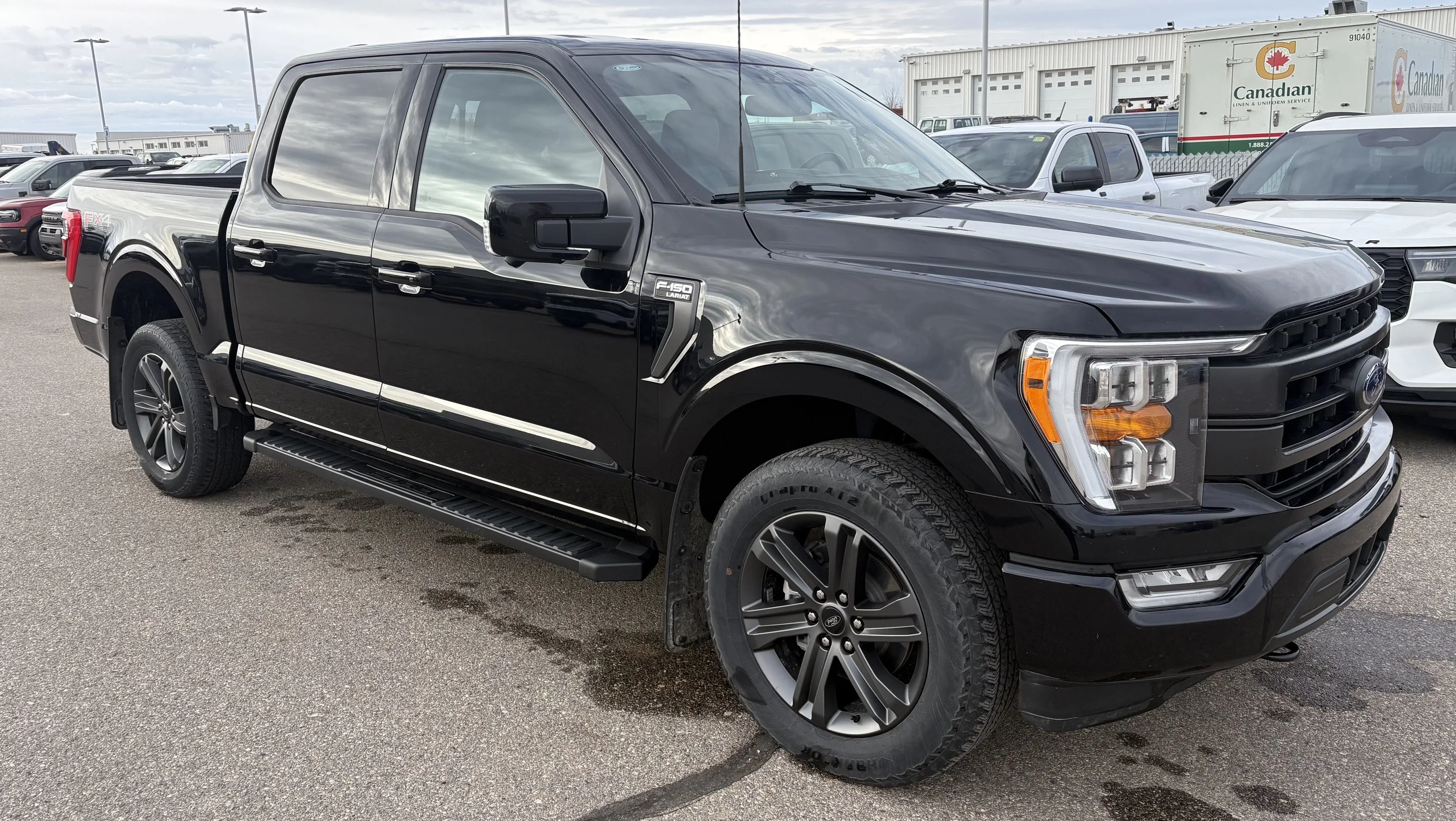 Used 2023 BLACK Ford LARIAT SuperCrew   **New Arrival** image 7