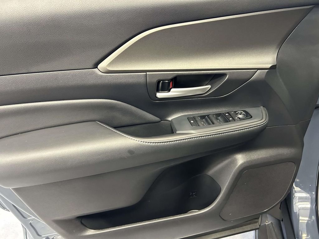 Certified Used 2025 White Toyota LE image 17