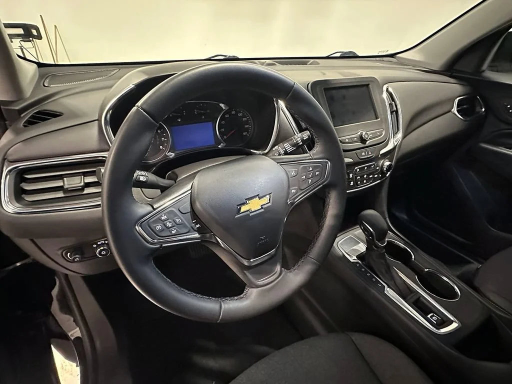 Used 2024 Mosaic Black Metallic Chevrolet LT image 21
