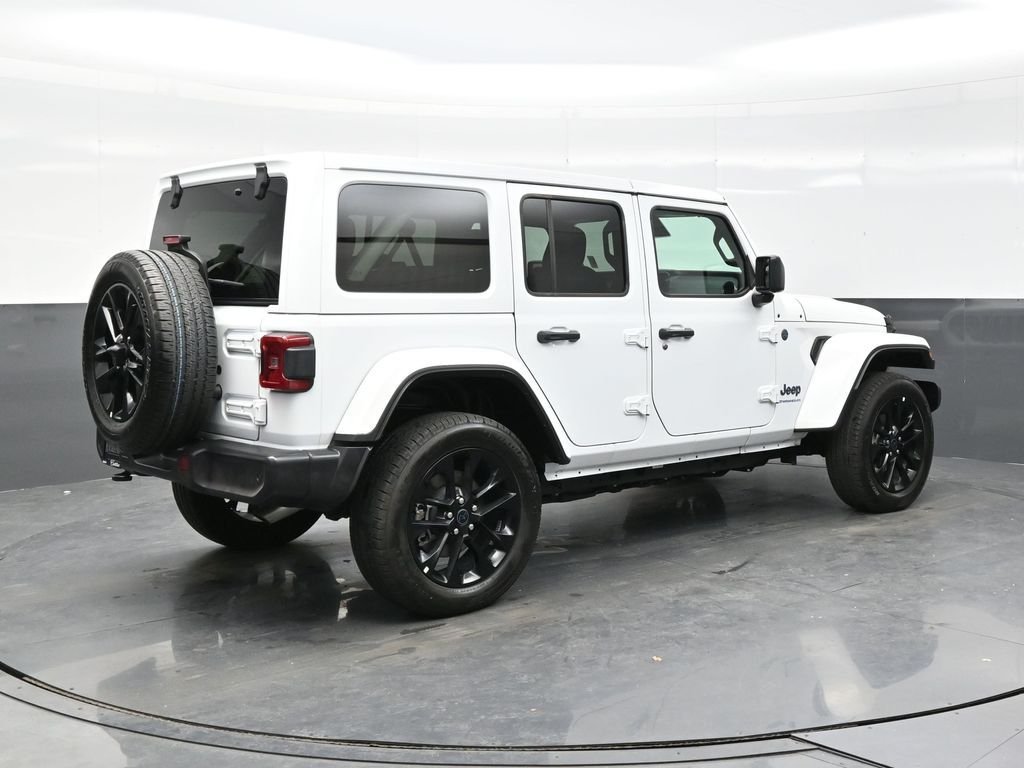 Used 2025 White Jeep Sahara 4xe image 7