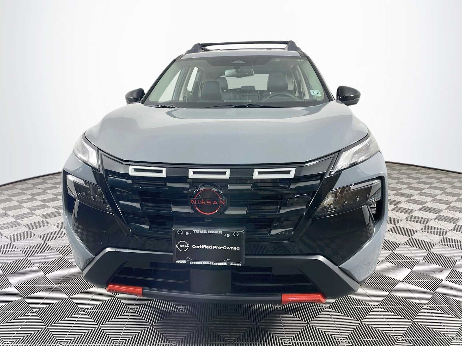 Certified Used 2025 Boulder Gray Pearl Nissan Rock Creek image 2