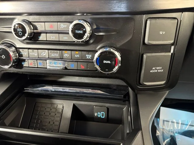 New 2026 Carbonized Gray Metallic Ford Lariat image 17