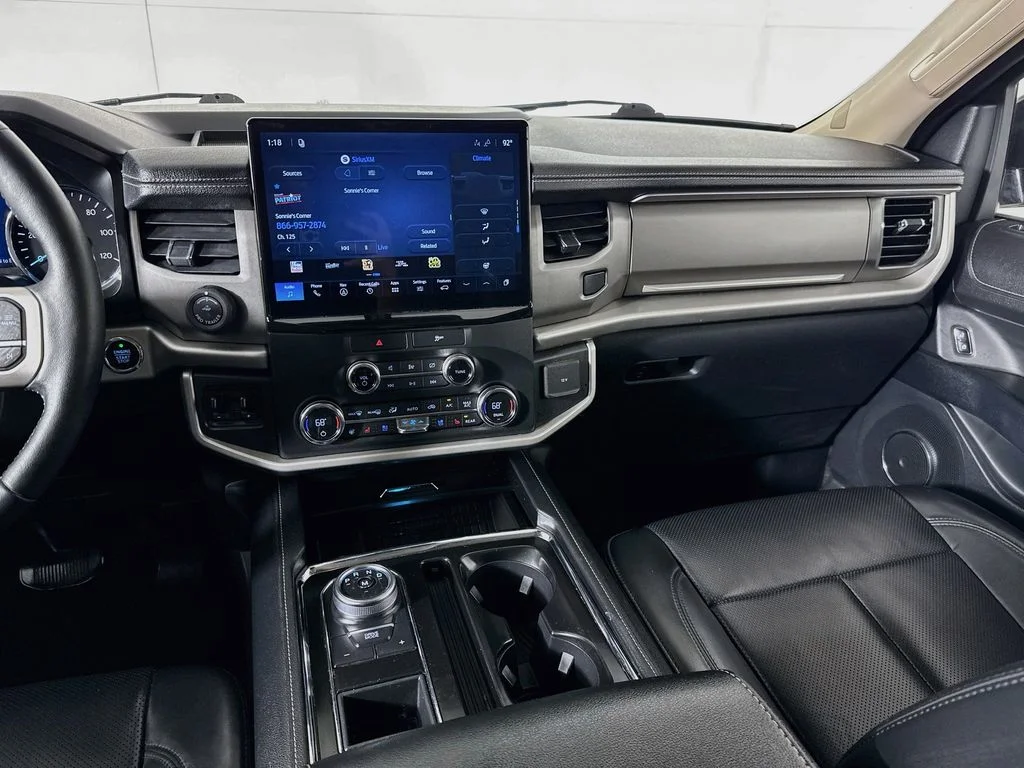 Used 2022 Black Ford XLT image 28