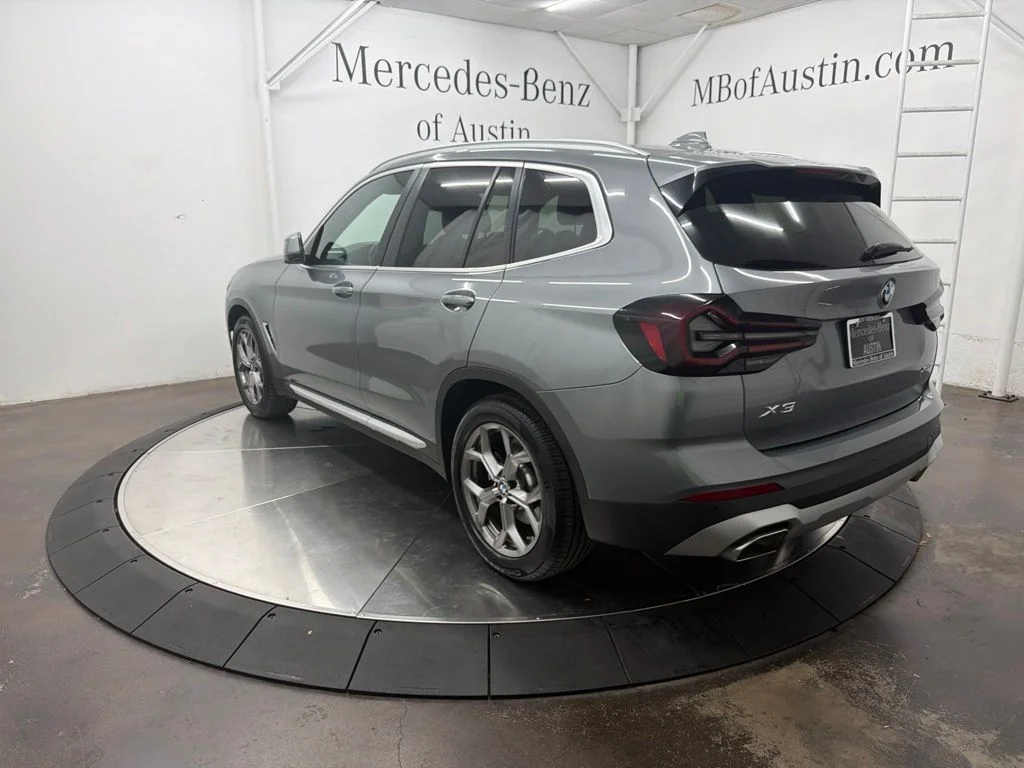 Used 2023 Gray BMW xDrive30i image 5