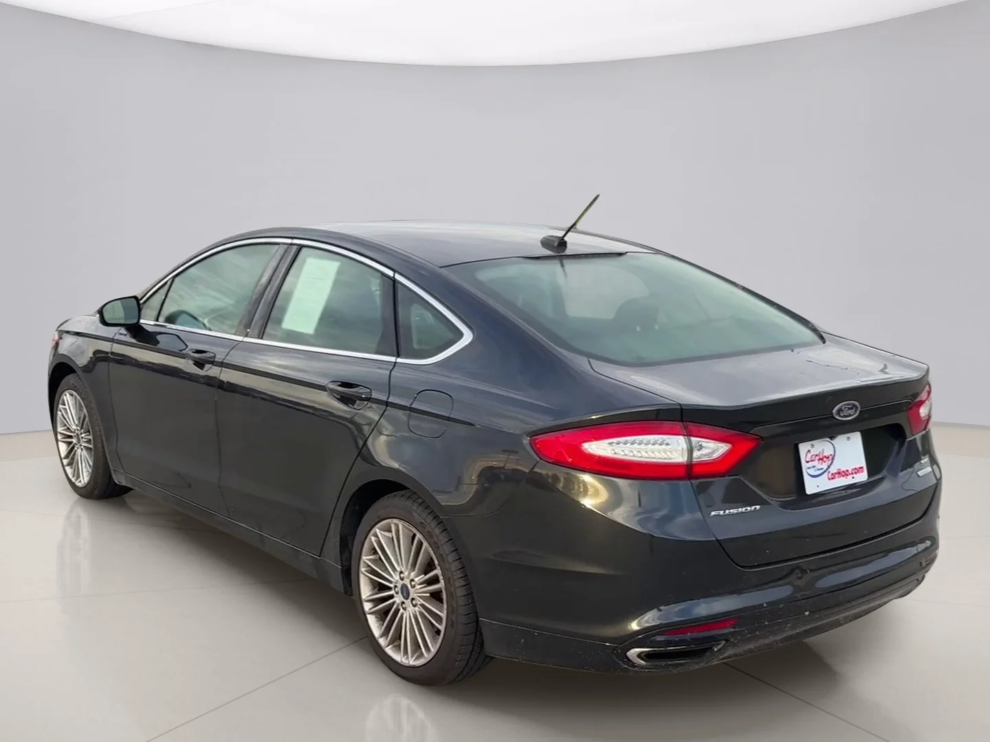 Used 2015 Black Ford SE image 3