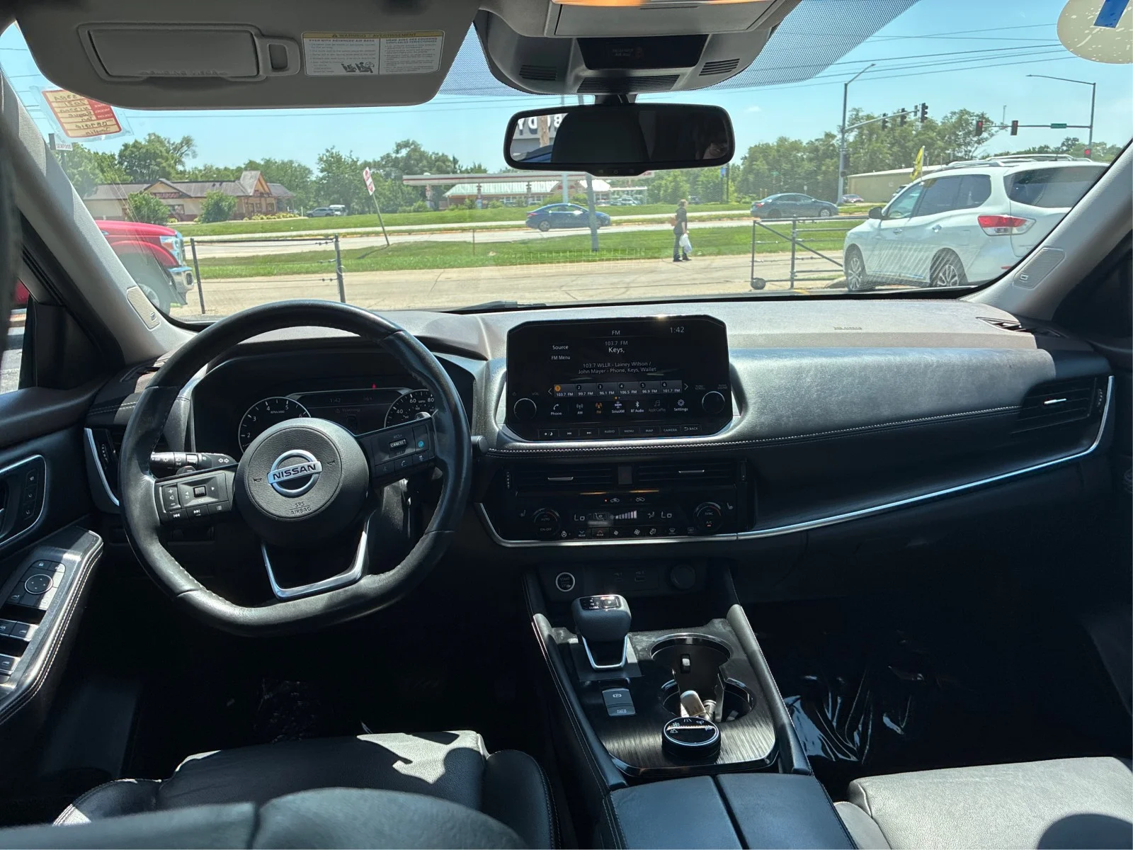 Used 2021 Brilliant Silver / Black Nissan SL image 22
