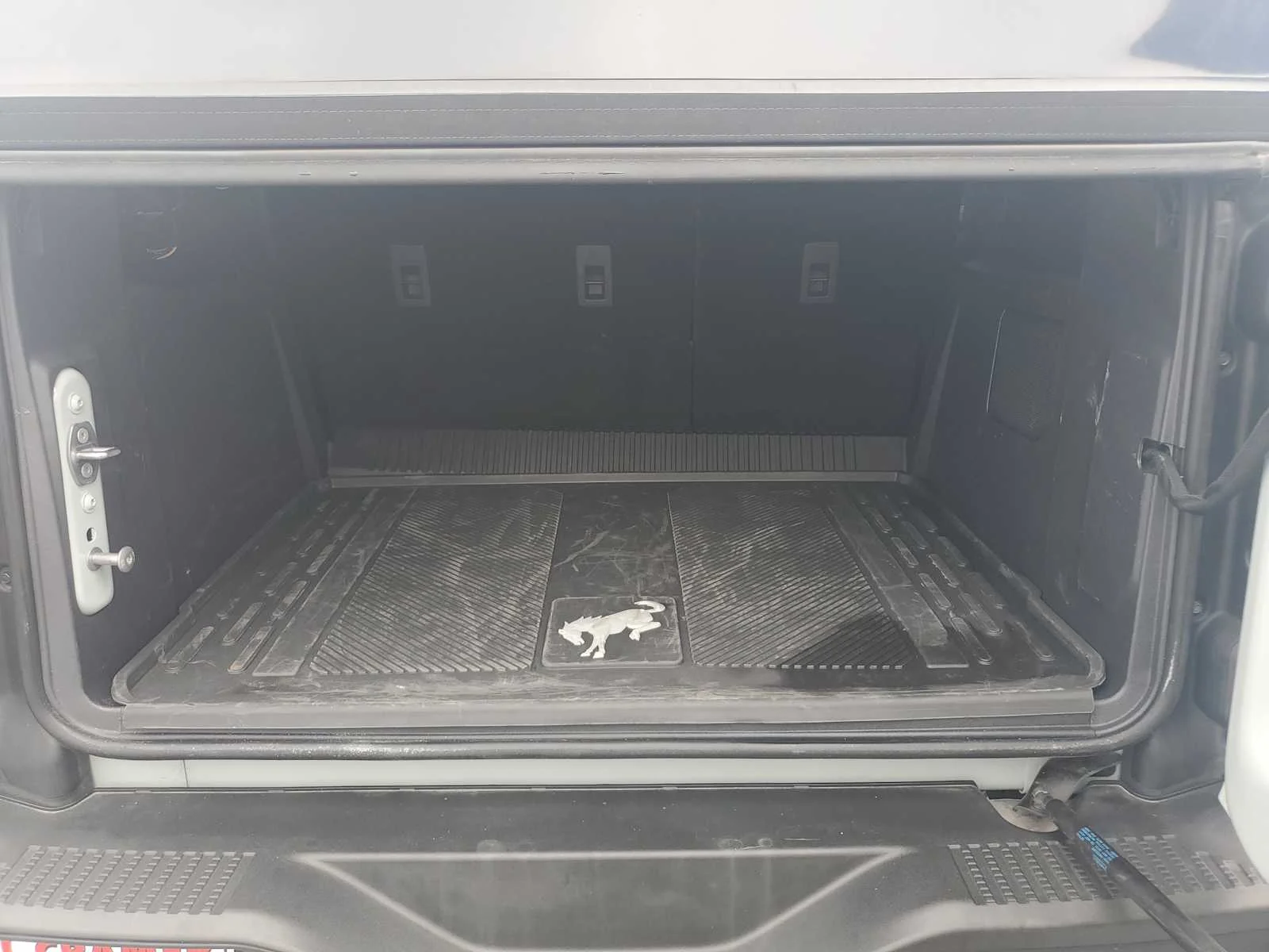 Used 2023  Ford Base image 7