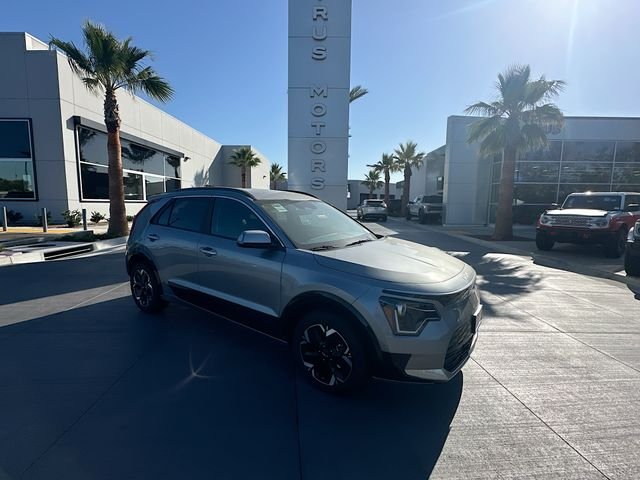 New 2026 Steel Gray Kia WIND image 1