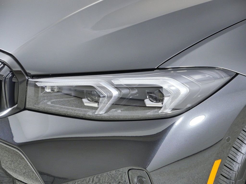 New 2026 Black Sapphire Metallic BMW 330i xDrive image 3