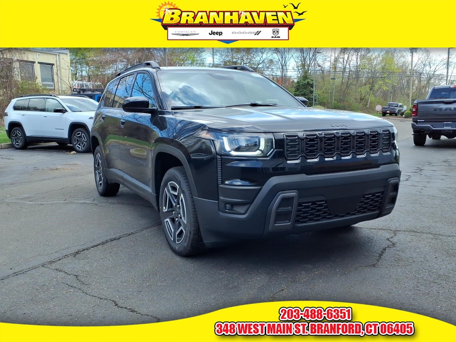 2026 Jeep Cherokee Laredo HEV 4X4's photo
