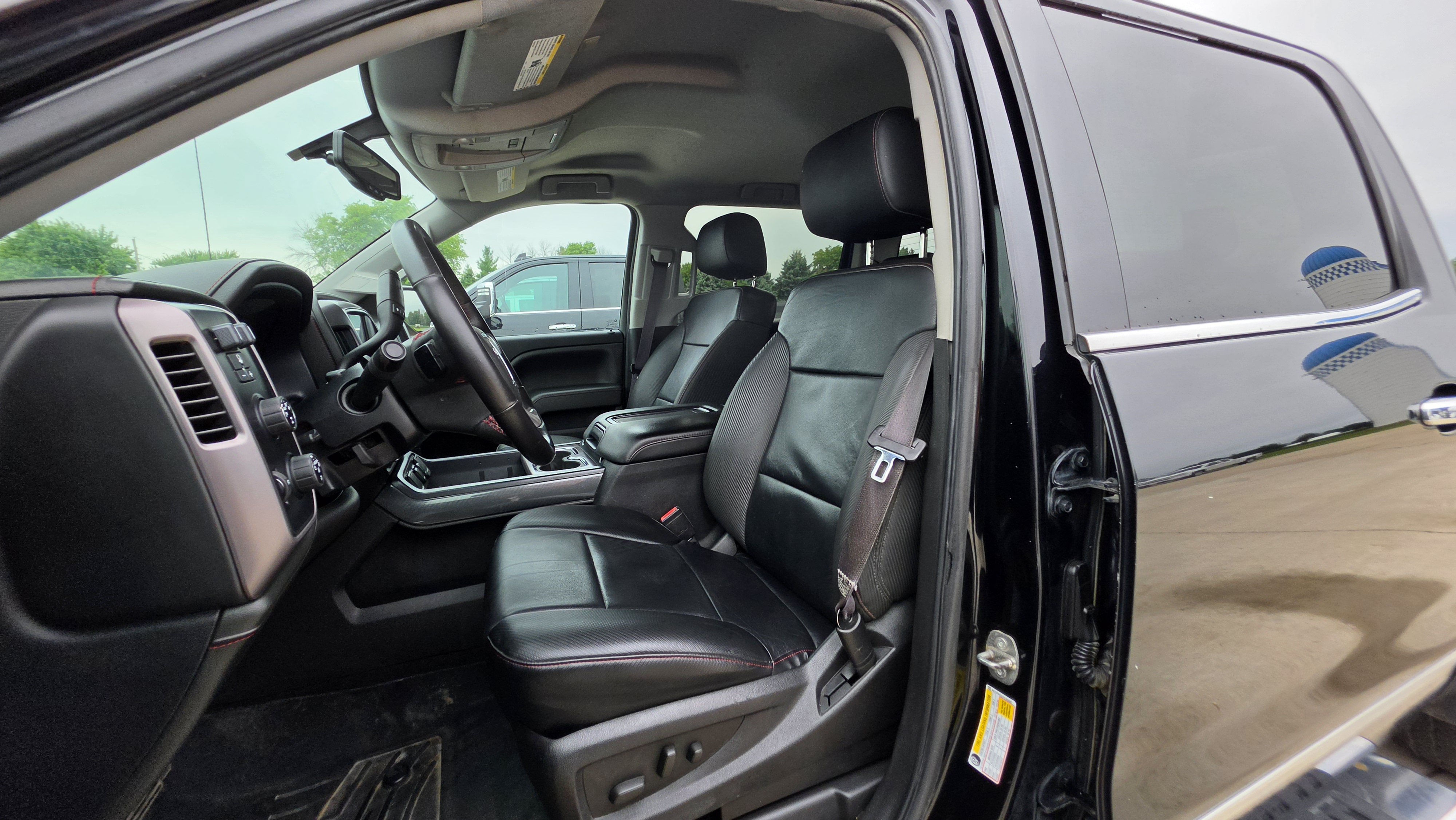 Used 2015 ONYX BLACK GMC SLT image 12