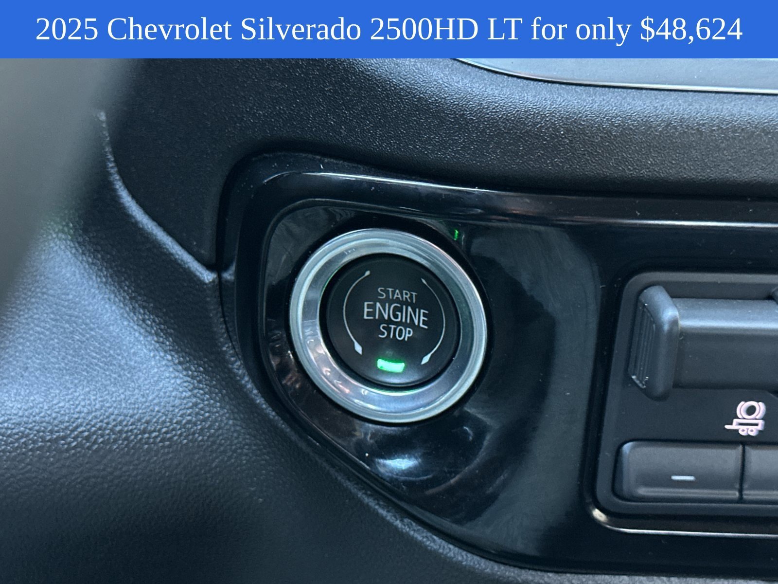 Used 2025 Summit White Chevrolet LT image 23