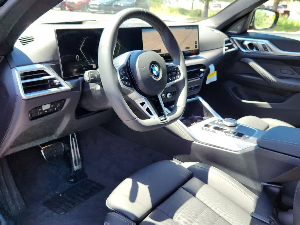 New 2026 Vegas Red Metallic BMW xDrive40 image 10