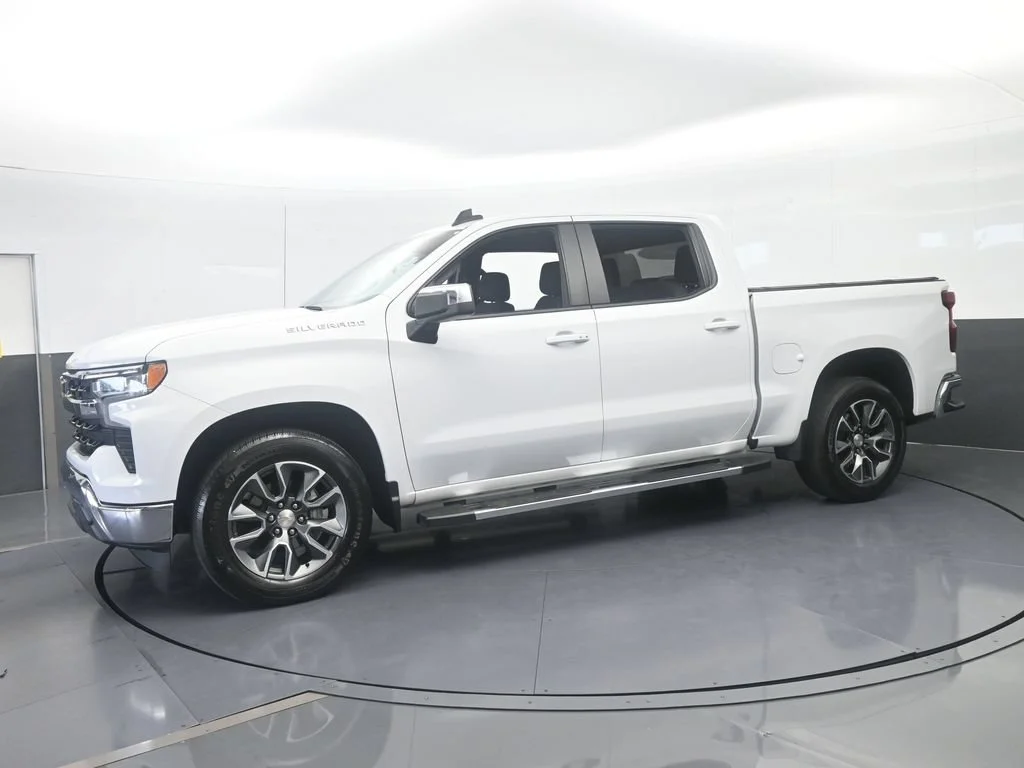 Used 2023 Summit White Chevrolet LT image 2