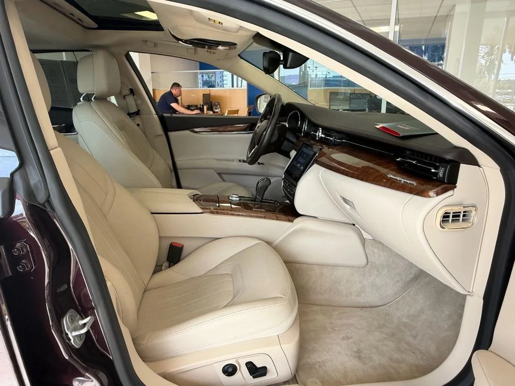 Used 2017 Red Maserati S image 16