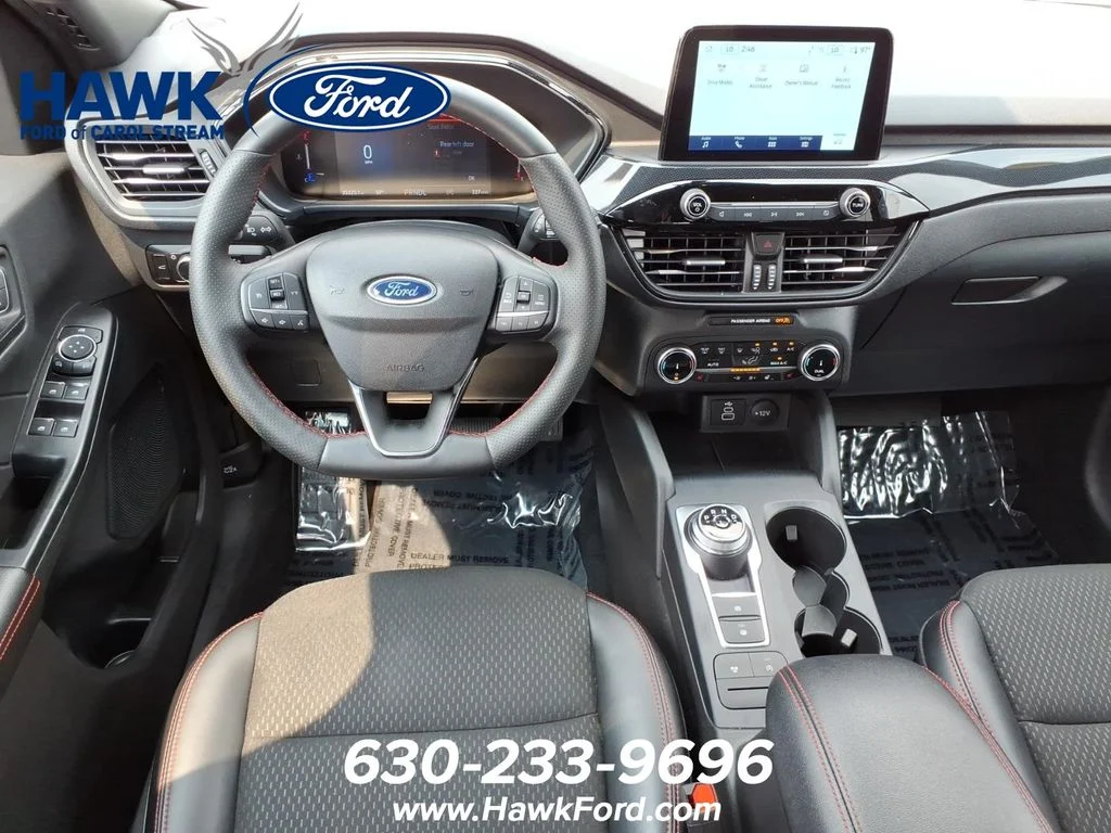 Used 2025 Silver Metallic Ford ST-Line Select image 9