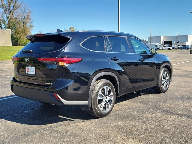 Certified Used 2021 MIDNIGHT BLACK METAL Toyota  image 8
