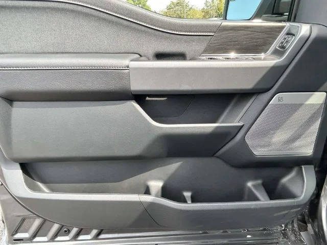 New 2026 Gray Ford Lariat image 12