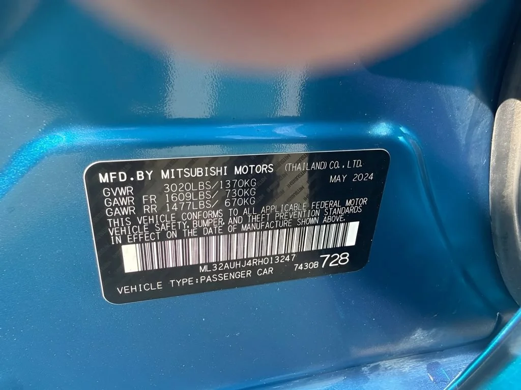Used 2024  Mitsubishi ES image 26