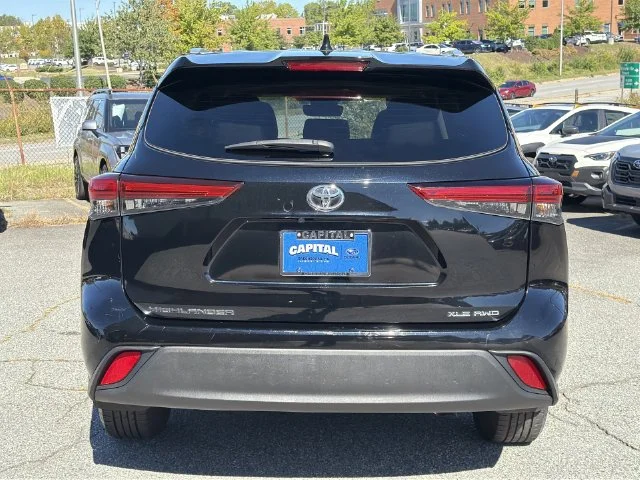 Used 2023 Black Toyota XLE image 12