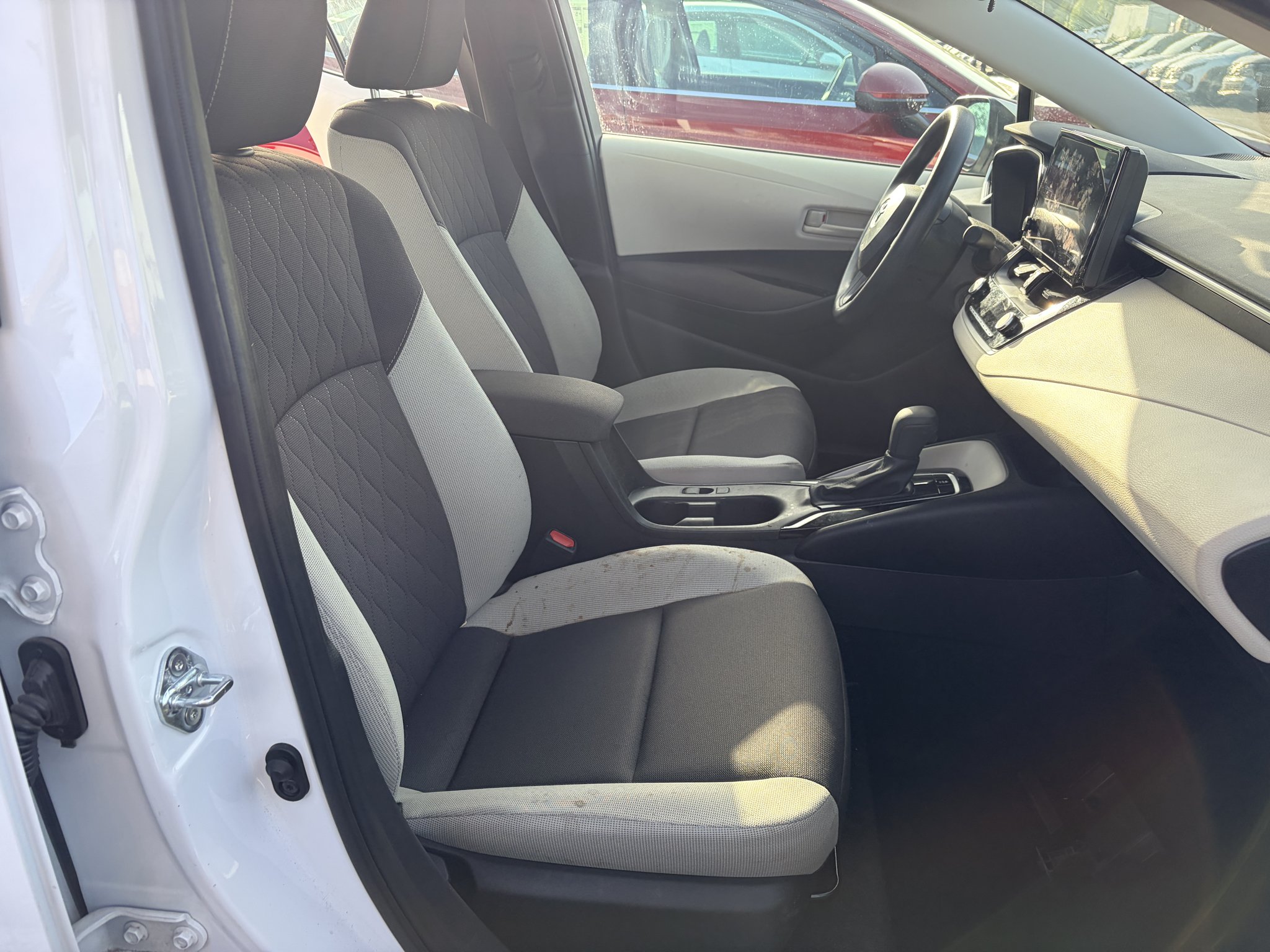 Used 2025 Ice Cap Toyota LE image 13