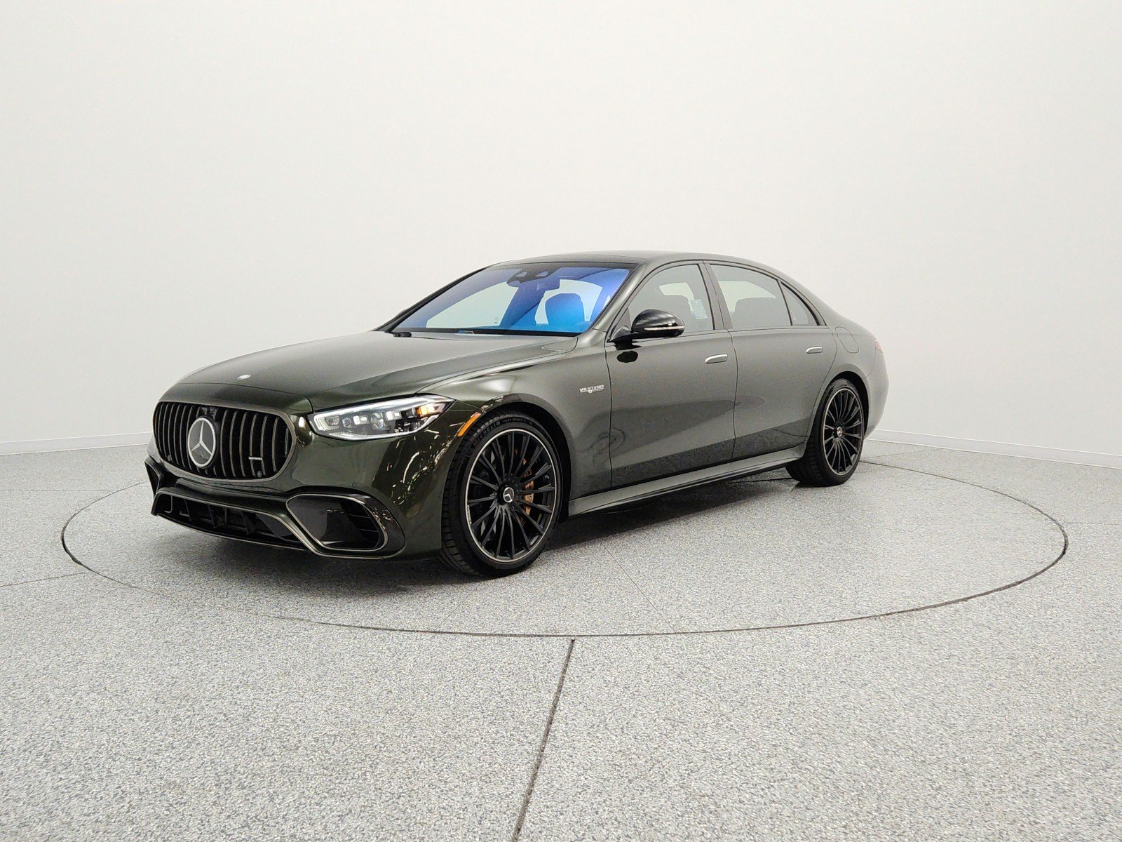 2026 Mercedes-Benz S-Class AMG S 63 E-Performance's photo