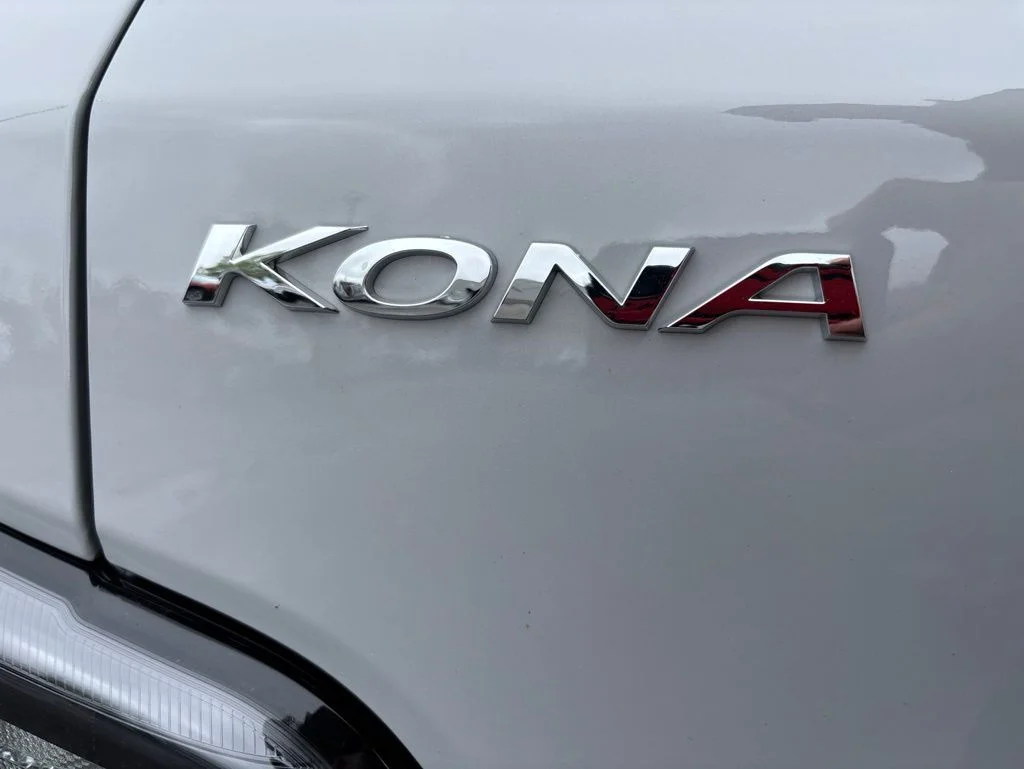 Used 2023 Silver Hyundai SEL image 24