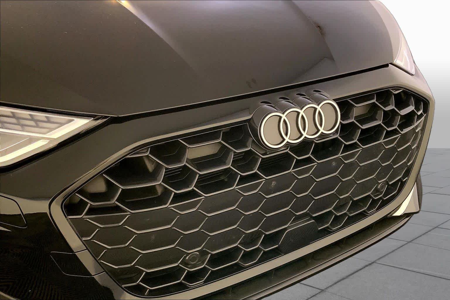 Used 2026 MYTHOS BLACK Audi Premium Plus image 32