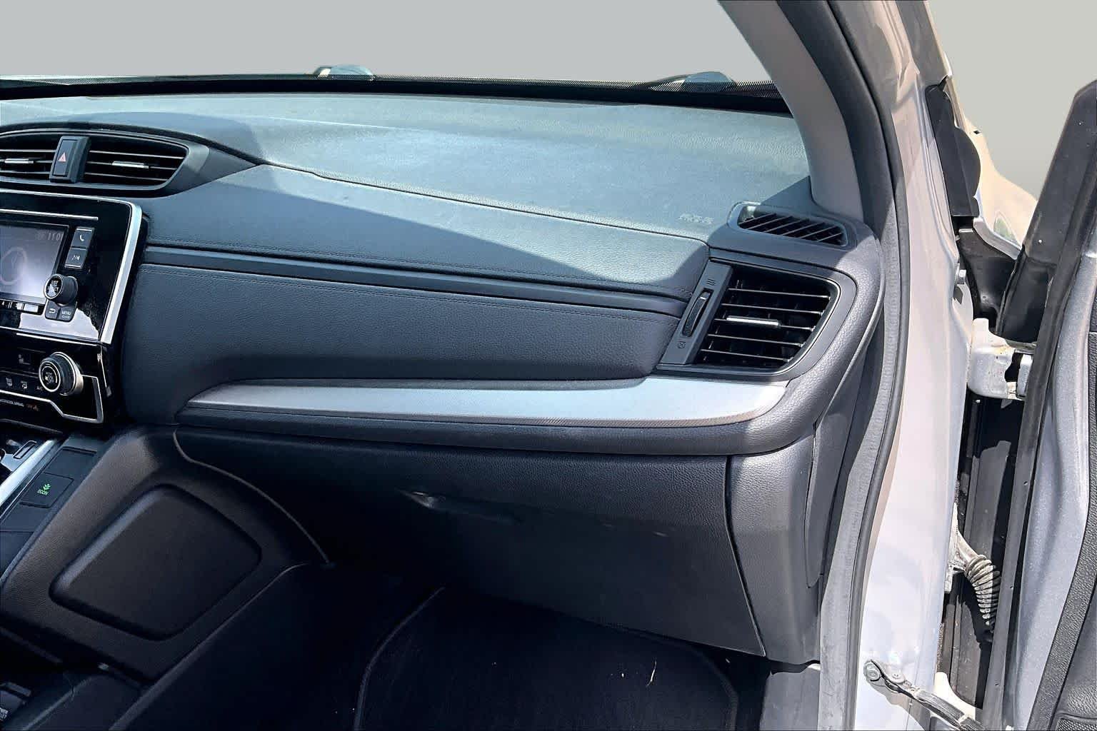 Used 2018 Lunar Silver Metallic Honda LX image 17