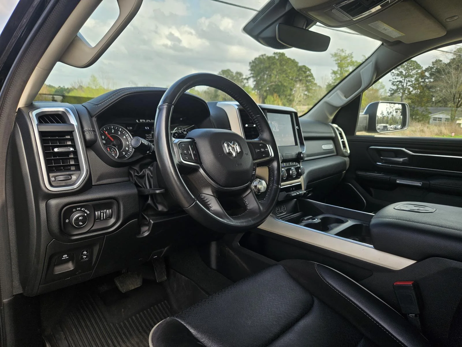 2022 RAM Ram 1500 Pickup Laramie - Photo 14