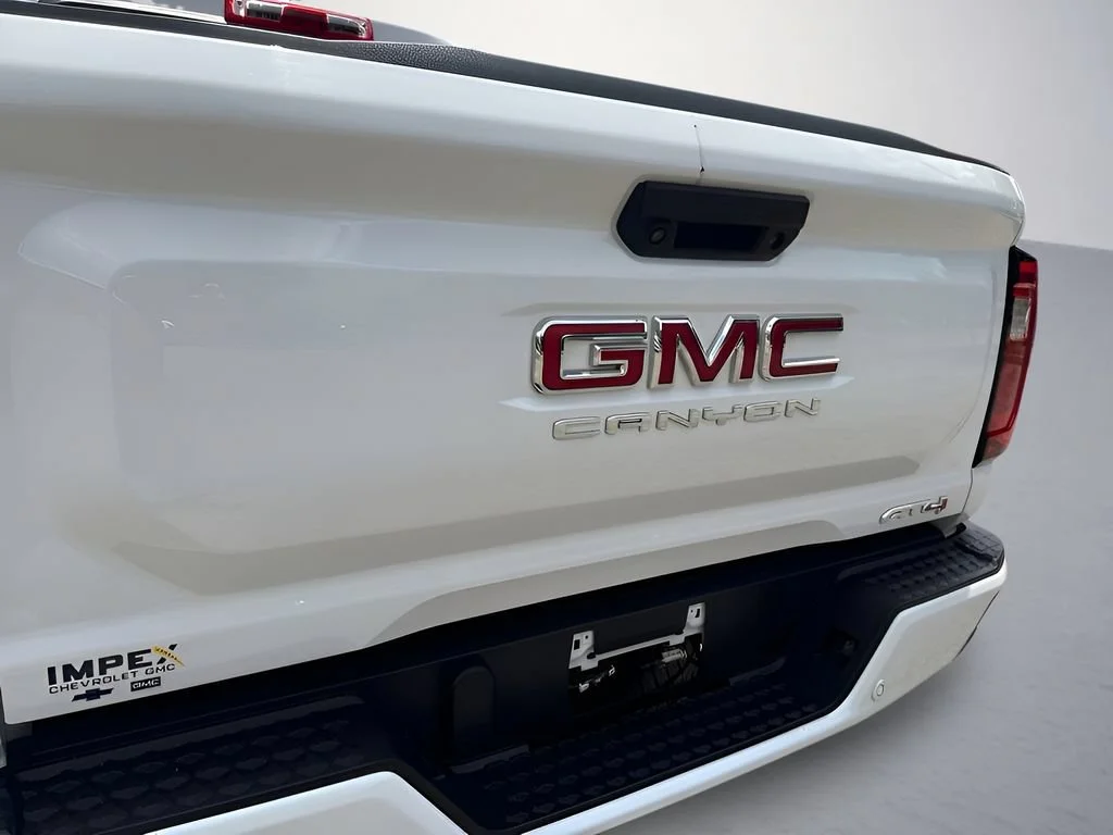 Used 2024 Summit White GMC AT4 image 33