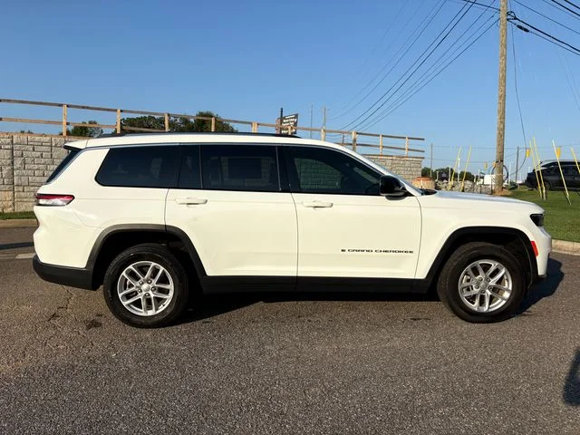Used 2024 Bright White Clearcoat Jeep Laredo image 7