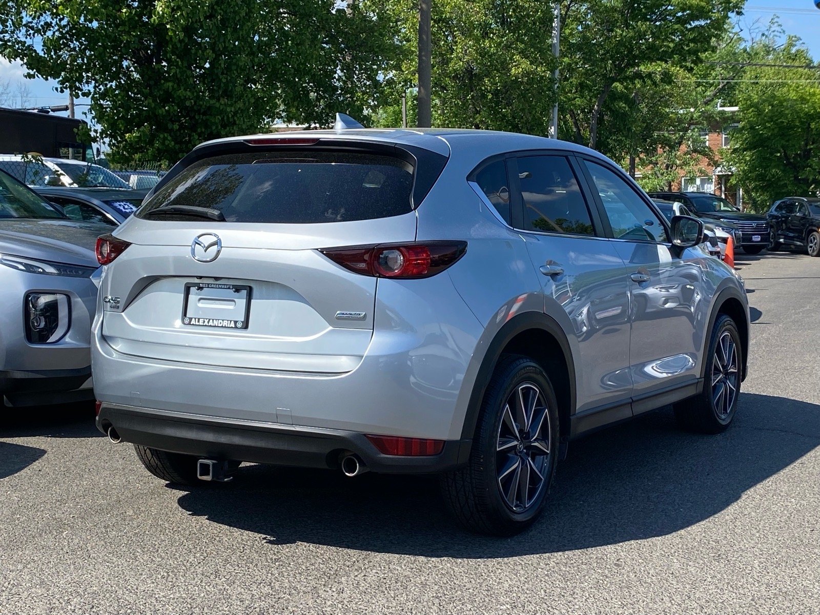 Used 2018 Silver Mazda Touring image 3